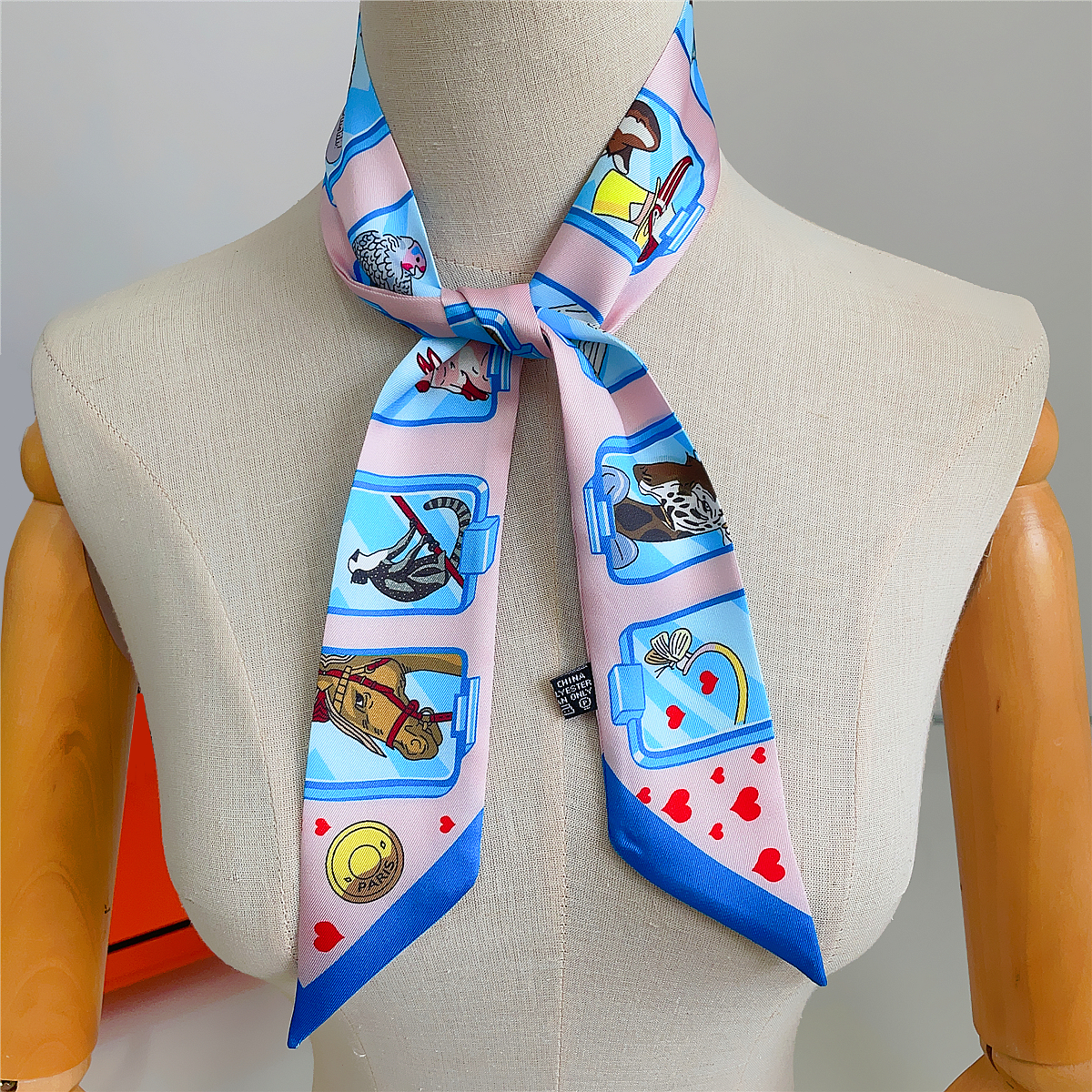 Brand Design Twill 100% Silk S - đánh giá và giá Silk Neck Scarf