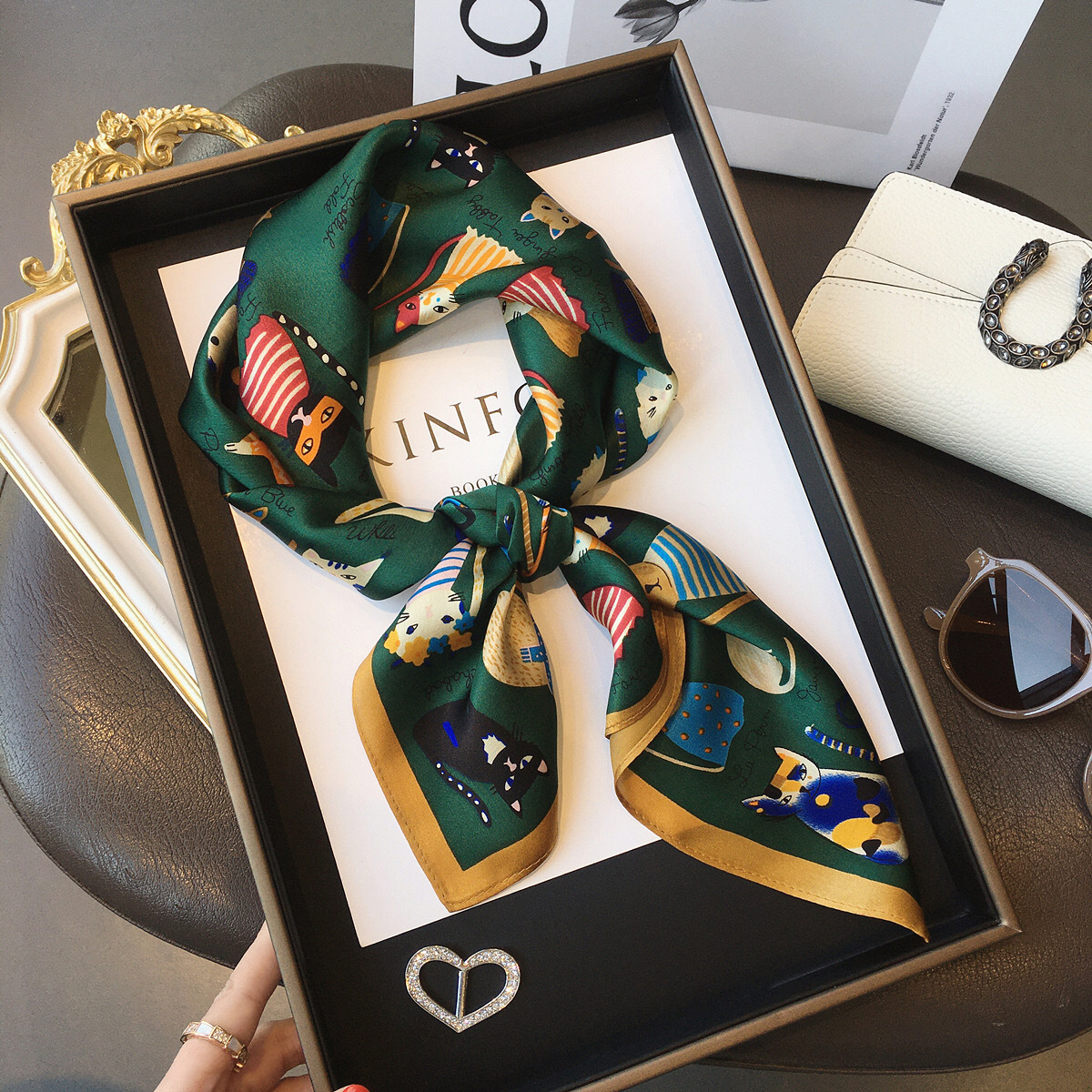 Luxury Brand 2023 Silk Square  - đánh giá và giá Silk Tie Striped