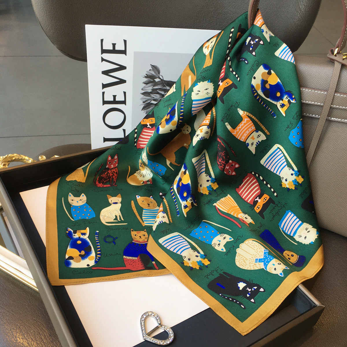 Luxury Brand 2023 Silk Square  - đánh giá và giá Silk Tie Striped