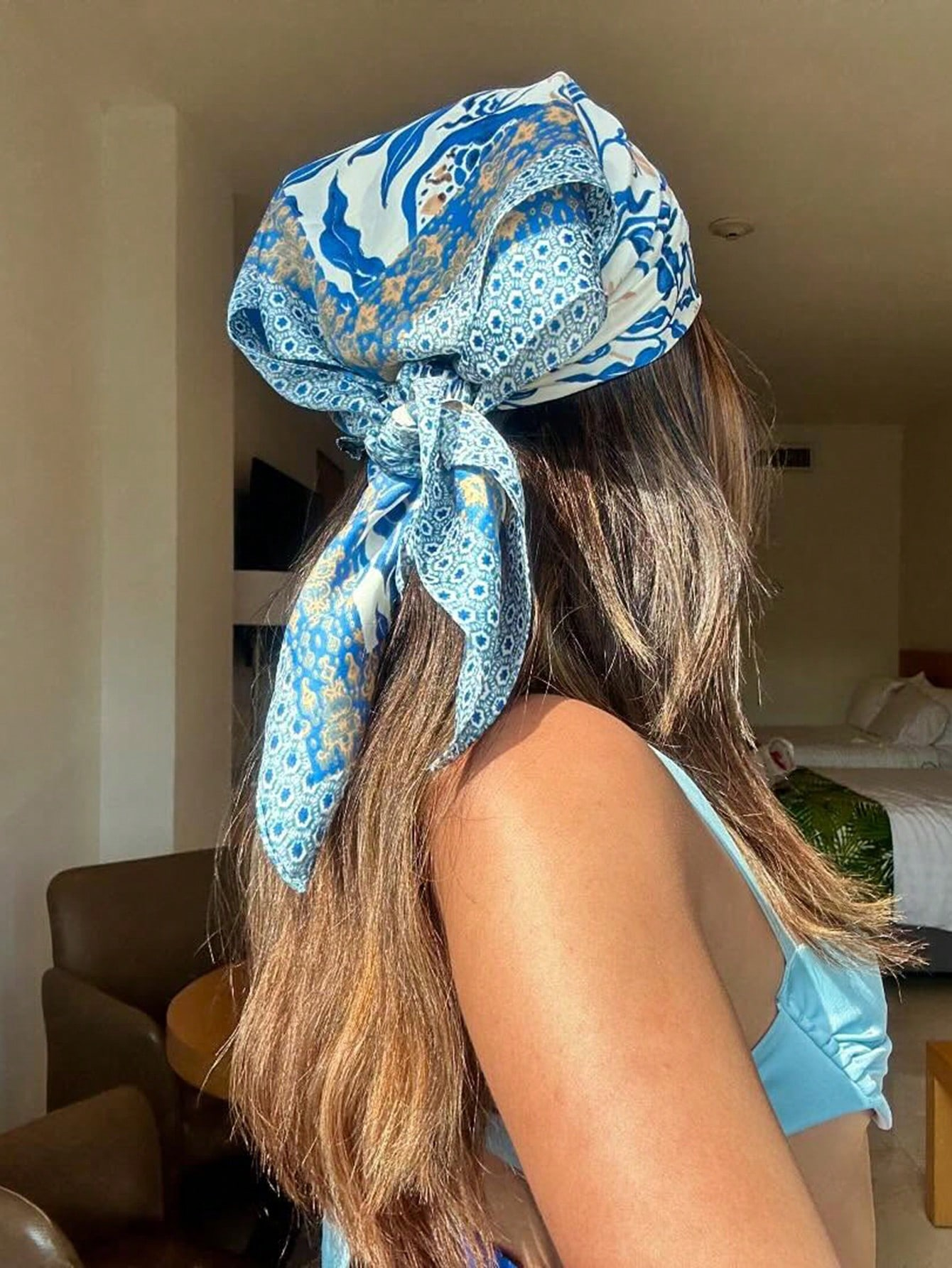 Luxury Brand Bohemia Print Squ - đánh giá và giá Silk Neck Scarf