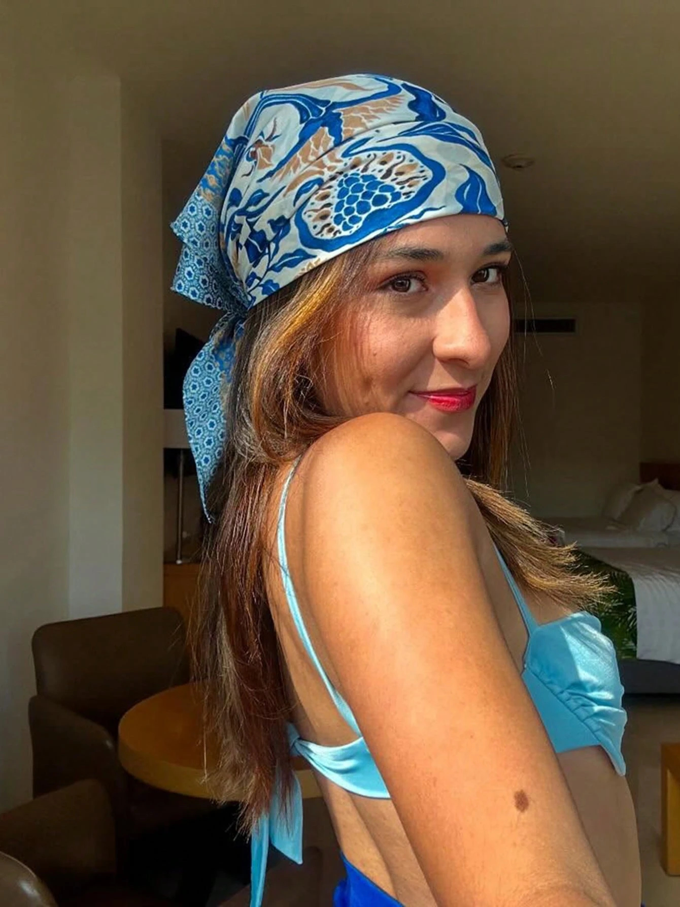 Luxury Brand Bohemia Print Squ - đánh giá và giá Silk Neck Scarf