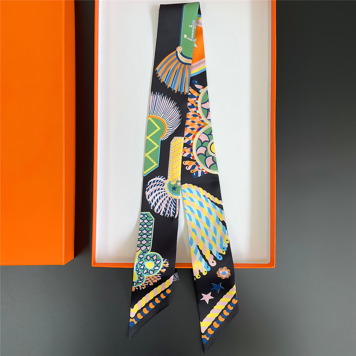 Brand Design Twill 100% Silk S - đánh giá và giá Silk Neck Scarf