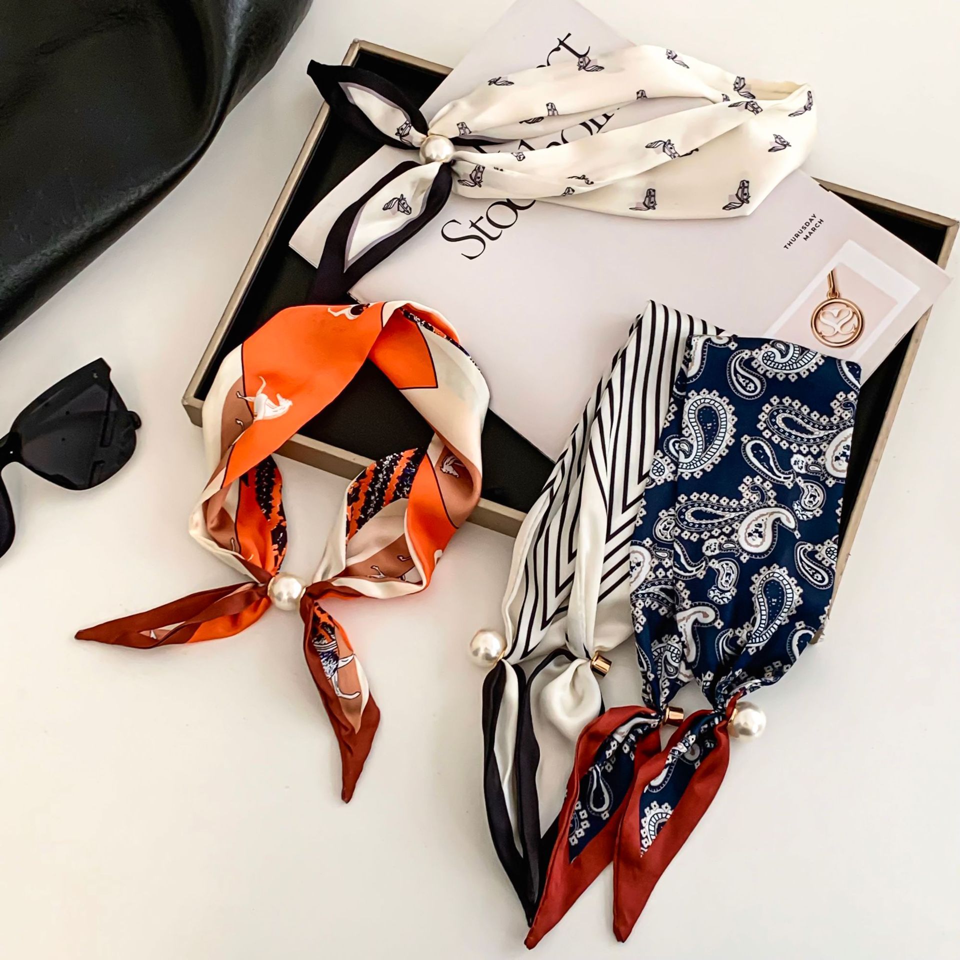 Cashew Flower Silk Scarf Effor - đánh giá và giá Silk Neck Scarf