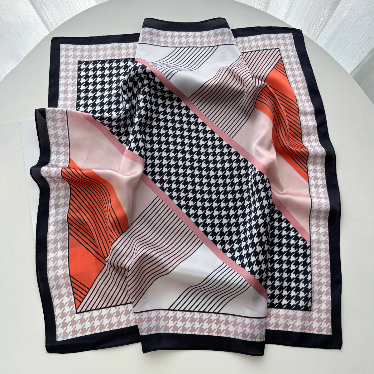 New Printed Square Scarf For W - đánh giá và giá Silk Neck Scarf