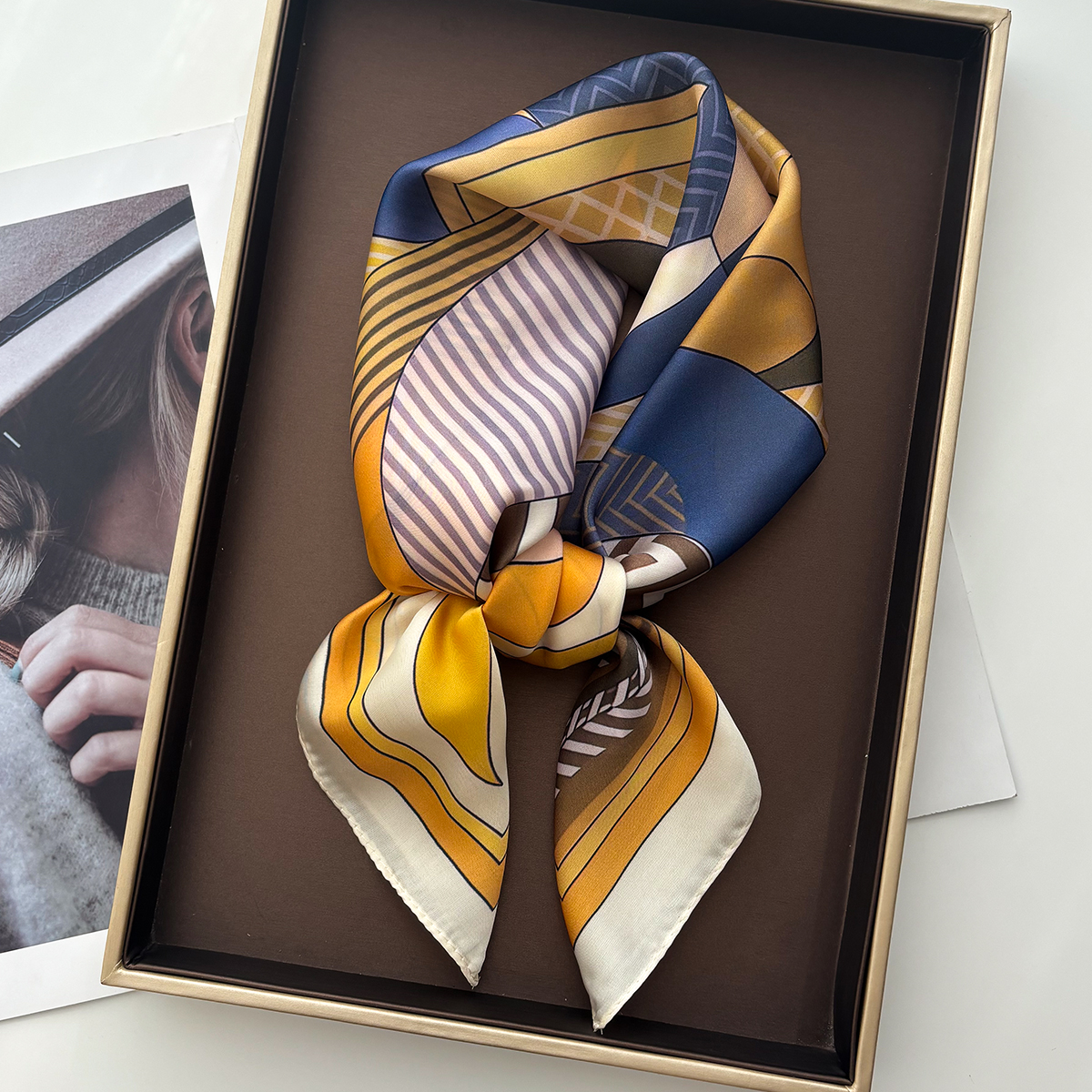 Luxury Square Scarf For Women  - đánh giá và giá Silk Neck Scarf
