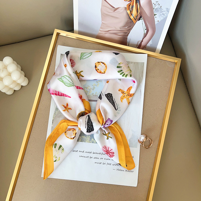 Women Silk Feeling Square Scar - đánh giá và giá Silk Neck Scarf