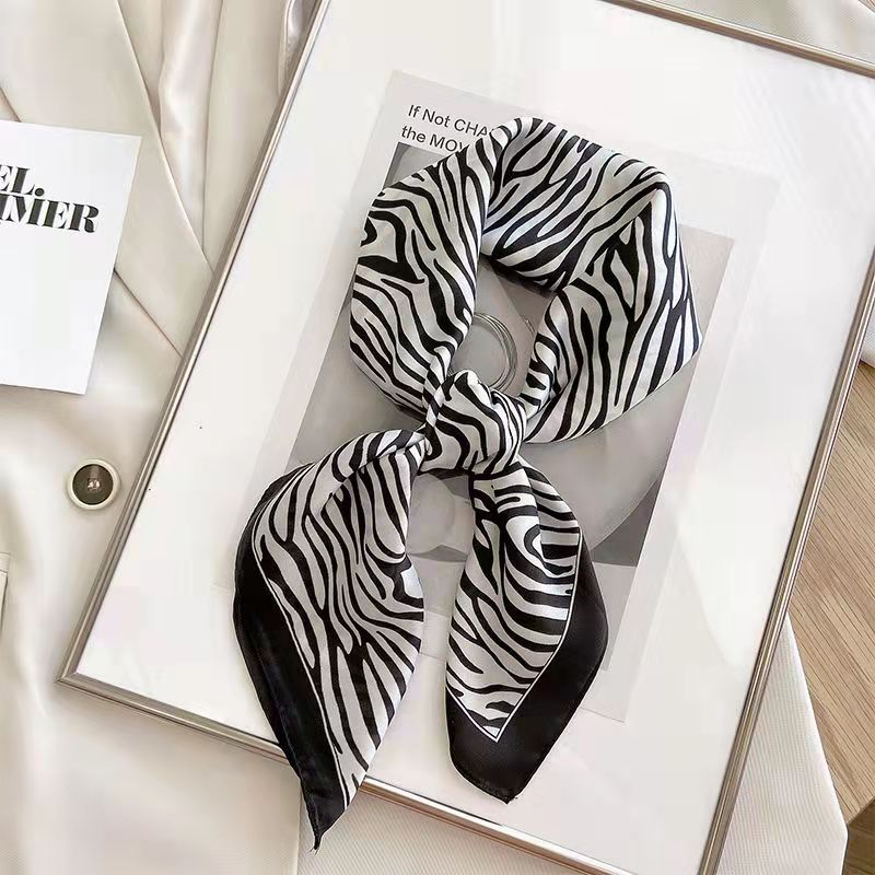 New Fashion Zebra Printed Squa - đánh giá và giá Ascot Neck Scarf