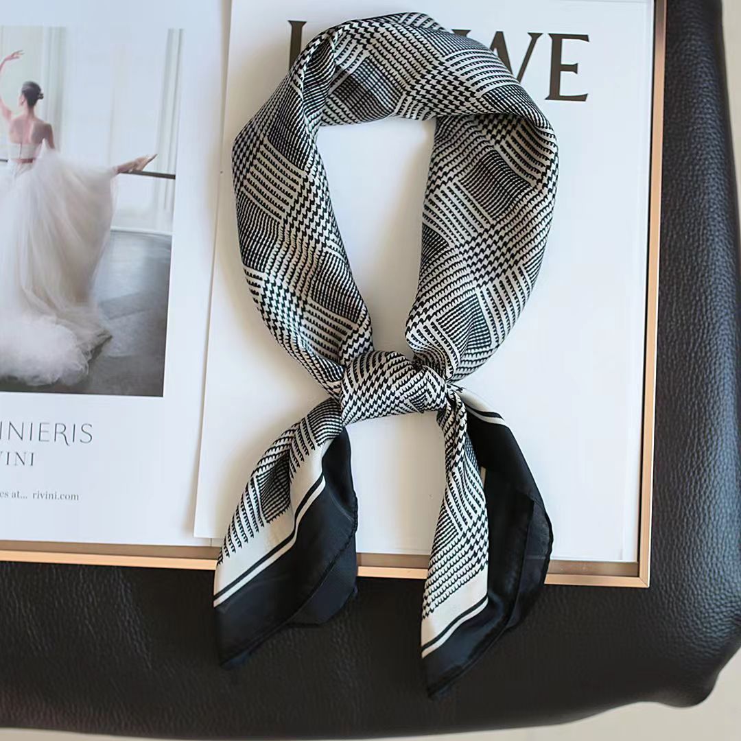 New Fashion Zebra Printed Squa - đánh giá và giá Ascot Neck Scarf