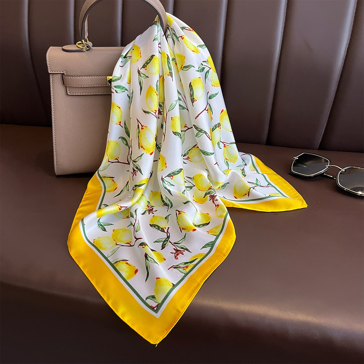 2025 New Yellow Lemon Print Sq - đánh giá và giá Silk Neck Scarf